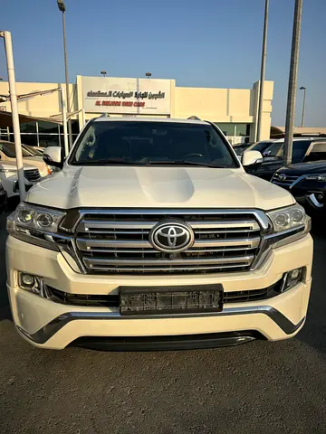 Toyota Land Cruiser VXS 2016 GCC Specs