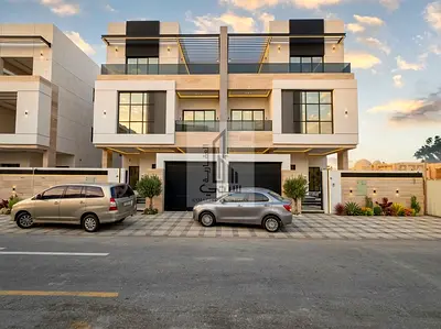 Ready-to-move-in freehold villa with 5 bedrooms.