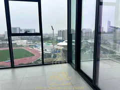 1 BR FLAT AVAILABLE WITH ALL FACILITY WITH GYM /POOL/GARDEN