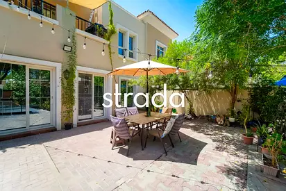 Best Location | Backing Pool & Park | VOT