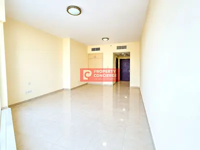Lowest Price I Close to Metro | Including Chiller
