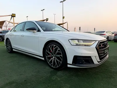 2020 AUDI S8 photo 4
