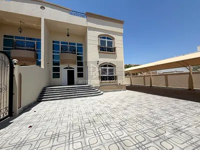 Stand Alone 4 Master Bedroom Villa Frontyard,