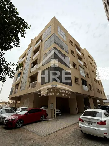 استوديو مجدد 600 قدم بسعر مميز في النعيمية