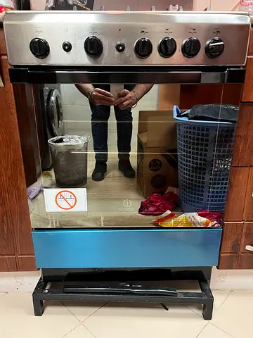 Used freestanding gas oven with stove burners - good working condition