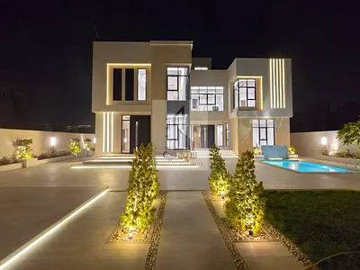 فيلا فاخر للبيع جاهز للسكن وتملك حر سوبر ديلوكس