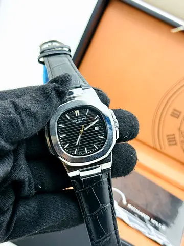 Patek philippe mens quartz watch with leather strap