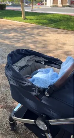 Mamas & Papas Signature Edition Stroller (boxed) - used once strada only pram