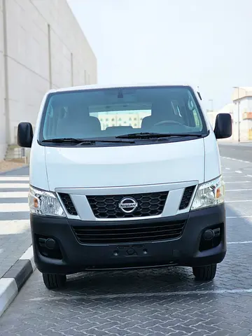 2014 Nissan URVAN — фото 4
