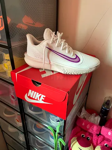 Nike Zoom Low-Top White/Purple Sneakers - Men's (Used)