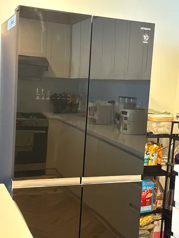 Refrigerator hitachi very good condition for sell