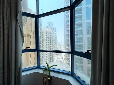 للبيع في عجمان – أبراج الخور (Al Khor Towers) | شقة واسعة غرفتين وصالة في طابق مرتفع مع موقف