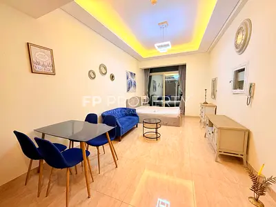 Deal | Fully Furnished | Ready to Move