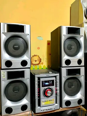 Sony Mini Hi-Fi Stereo System with 4 Speakers - Good Working Condition