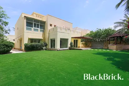 5 BEDROOMS | VASTU | Prime Meadows Location