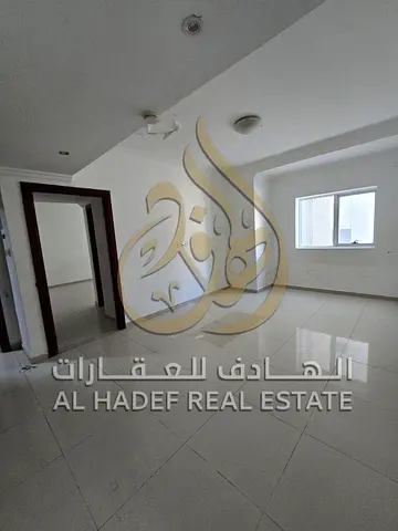 فرصة مميزة للإيجار في التعاون الشارقة شقة غرفتين وصالة بمساحات ممتازة وتصميم عملي وموقع حيوي بالقرب من جميع الخدمات والمرافق مع شهر مجاني وسعر يبدأ من