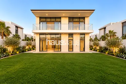Vastu Compliant I Large Corner Plot I Negotiable