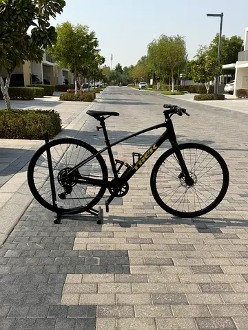 Trek FX 2 Hybrid Bike