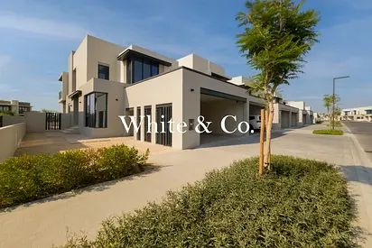 Internal Location | Large Plot | Brand New
