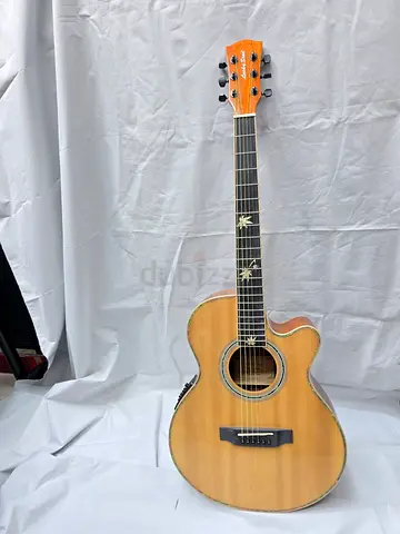 Acoustic-electric Cutaway Guitar in Good Condition