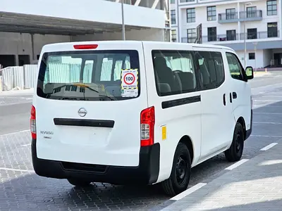 2014 Nissan URVAN — фото 3