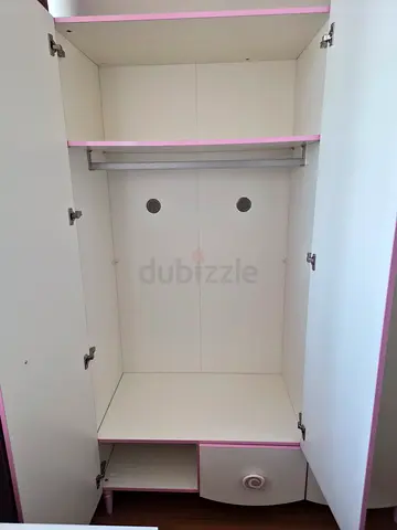 Girl cabinet