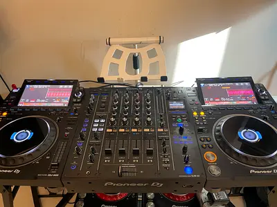 PIONEER CDJ 3000 + DJM A9 DJ Mixer