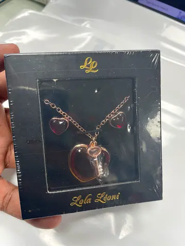 Ladies Necklas & Earrings