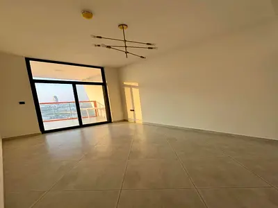 STUNNING VIEW | SPACIOUS | READY TO MOVE IN
