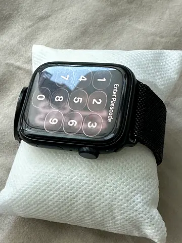 Apple Watch Series (used) with Black Milanese Loop - Good Working Condition