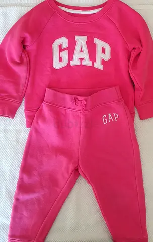 GAP pink kids sweatshirt and joggers set