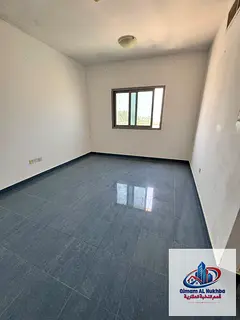 Spacious 3BR in Al Qulaiaa, Sharjah. 3 baths, big kitchen, central AC/gas, open view, free parking &