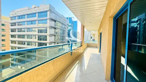SPACIOUS 2 BHK + STORE - BIG LAYOUT - FAMILY BUILDING