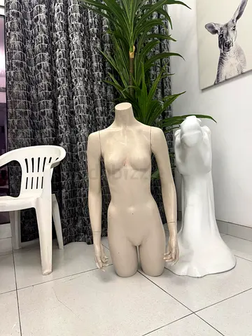 Half mannequin