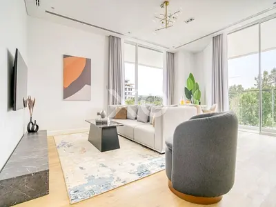 Exclusive | 12 Cheques | Furnished