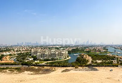 Near Metro | Fitted | DMCC License