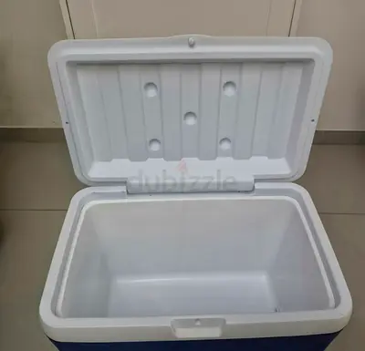 KeepCold Portable Ice Box _Cosmoplast Deluxe 40.5 L