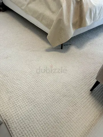White carpet 4x5 m