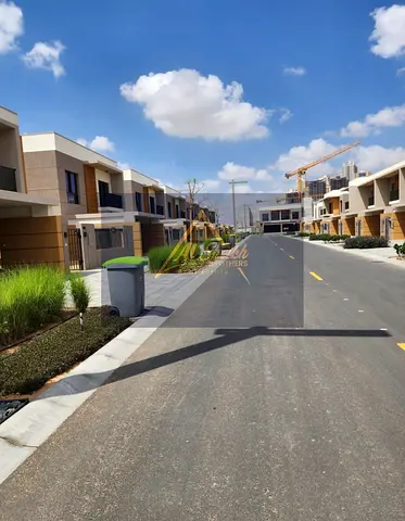 VillaFor rent 4 bedrooms + maidroom Brand new 5000sqft
