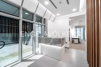 Vacant |High-End Furnished Office | DIFC