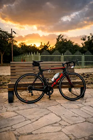 Fuji Transonic 2.3 — Full Carbon Aero Road Bike