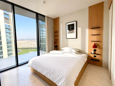 Modern living| Burj Khalifa View | Work Amenities