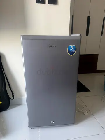 Compact single-door Midea refrigerator - good condition