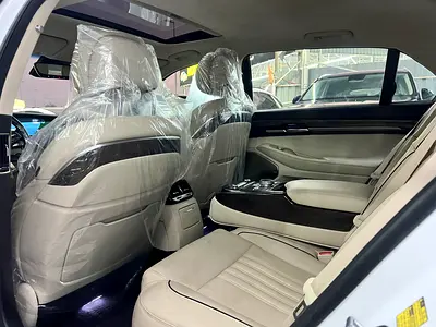 2017 Genesis G90 照片 14