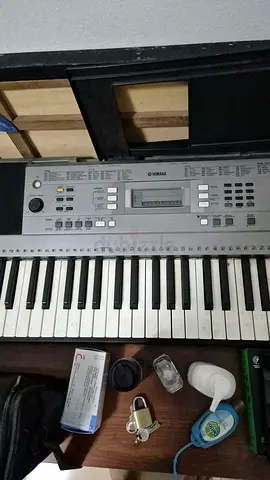 Yamaha electronic keyboard - used, working condition