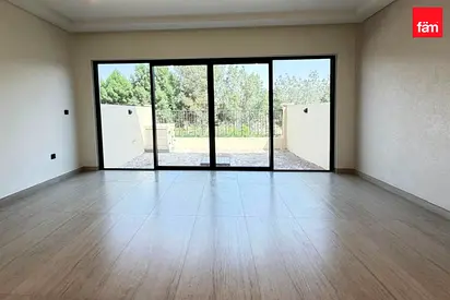 Single Row | Appliances Included | Community View