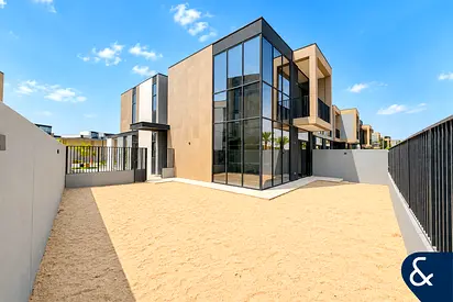 SINGLE ROW | CLOSE TO POOL | LARGE PLOT