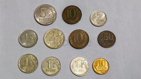 Collection of Russian Coins (Assorted Rubles and Kopeks)