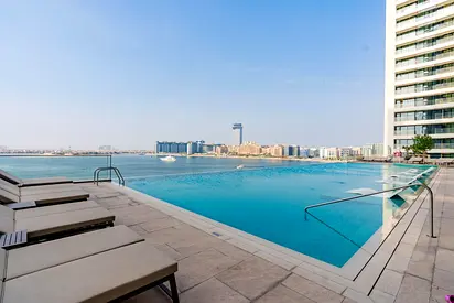 Luxury Living | Chiller Free | Furnished | VACANT