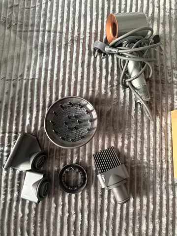Dyson Supersonic Hair Dryer with Magnetic Attachments